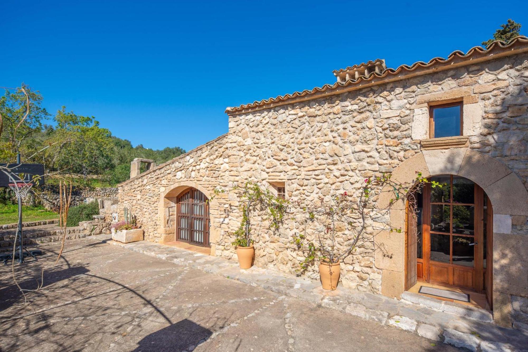 Son Poca Palla Villa
